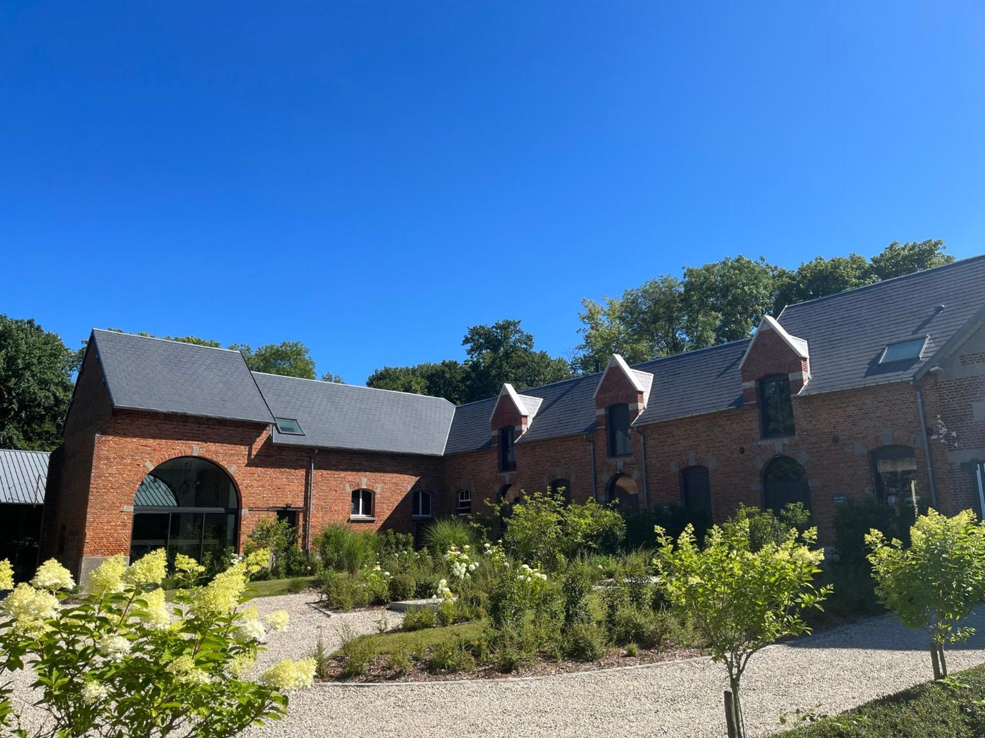Aux Bois Dores De La Ferme De Sorval, Animaux De La Ferme, Fitness Selvigny 外观 照片